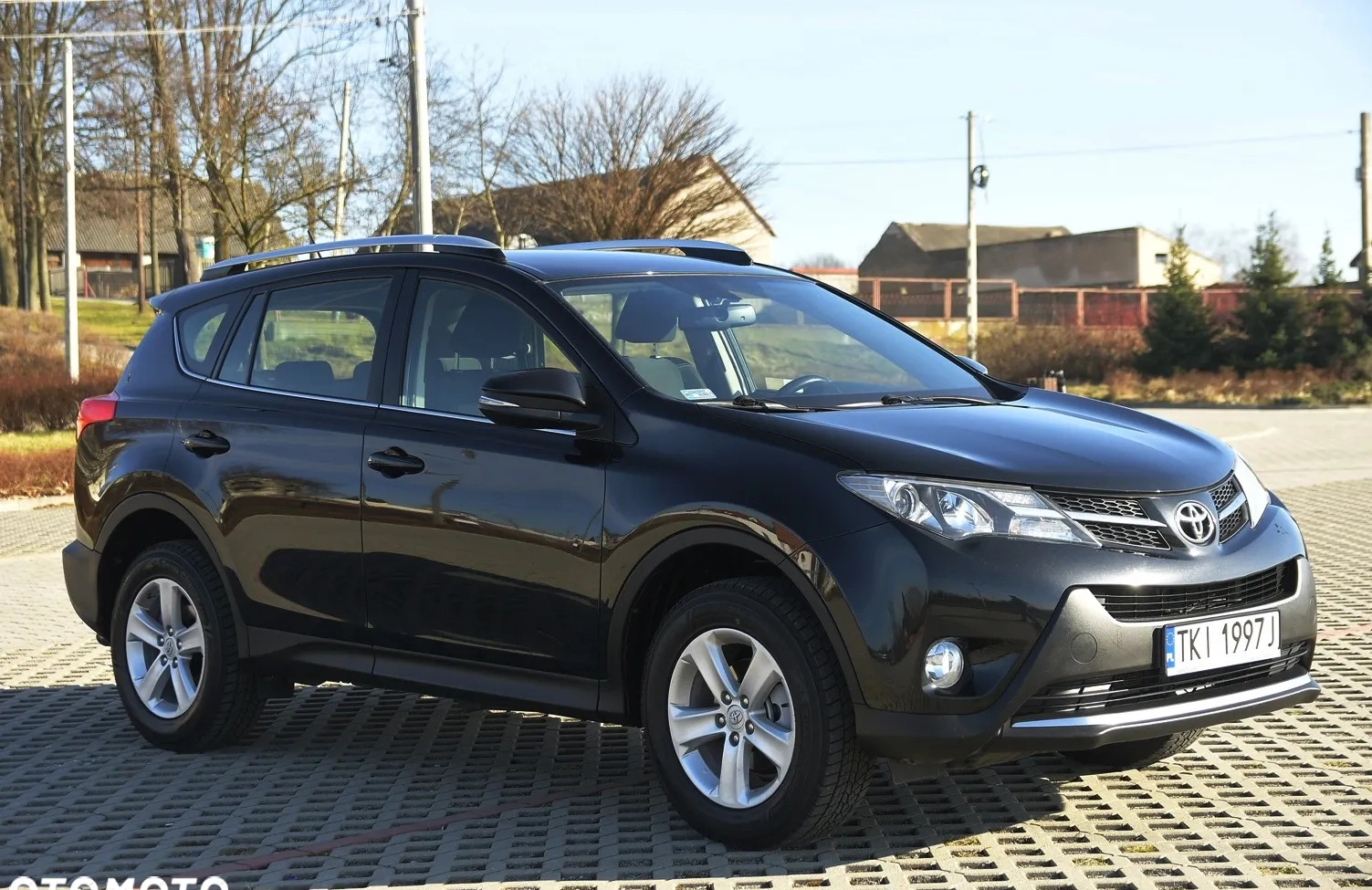 Toyota RAV4 cena 57000 przebieg: 191000, rok produkcji 2013 z Daleszyce małe 667